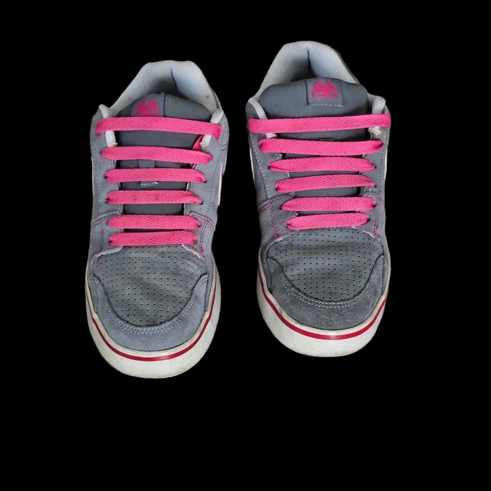 Nike Shoes - Picture 2 of 5